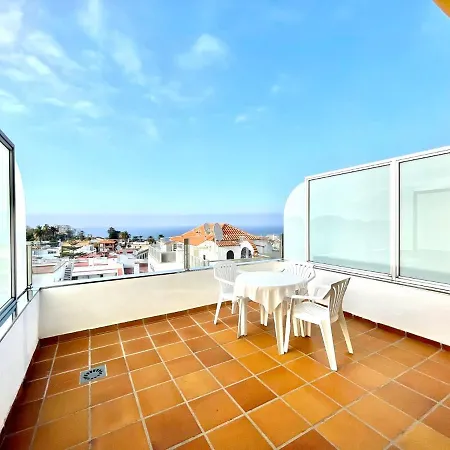 Апартаменты Estudio Familiar, Wifi, Piscina En La Azotea Compartida En Puerto De La Cruz
