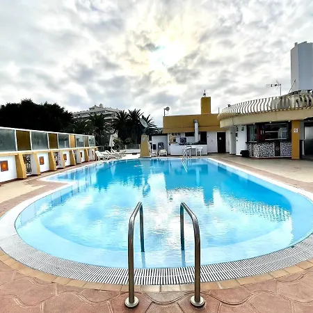 Estudio Familiar, Wifi, Piscina En La Azotea Compartida En Puerto De La Cruz * Пуэрто-де-ла-Крус