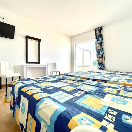 Estudio Familiar, Wifi, Piscina En La Azotea Compartida En Puerto De La Cruz Апартаменты