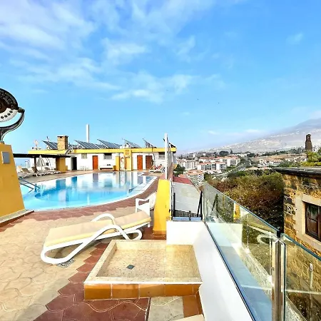 Estudio Familiar, Wifi, Piscina En La Azotea Compartida En Puerto De La Cruz * Пуэрто-де-ла-Крус